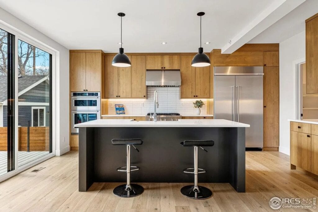 Quartz countertop by Advantage Stone